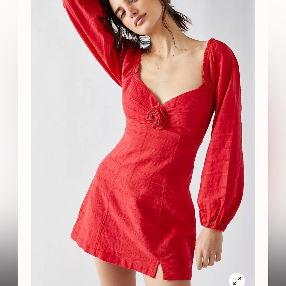 Put a rose on it mini dress - free people 🌹❤️